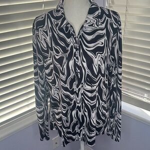 Black and White Patterned Womens Shirt